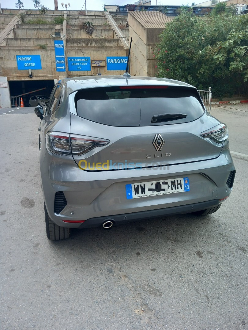 Renault Clio 5 / captur 2024 