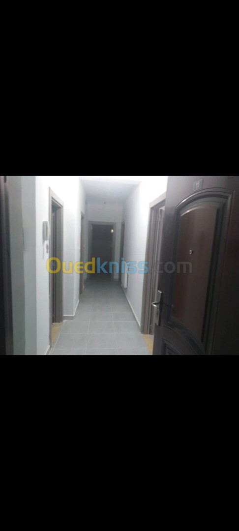 Location Appartement F4 Alger Souidania