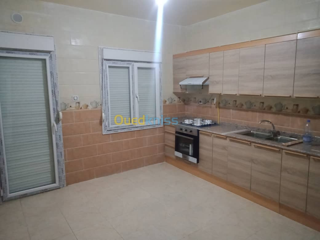 Location Appartement F4 Alger Bordj el kiffan