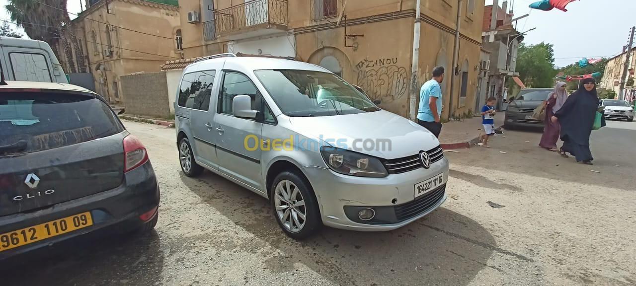 Volkswagen Caddy 2011 