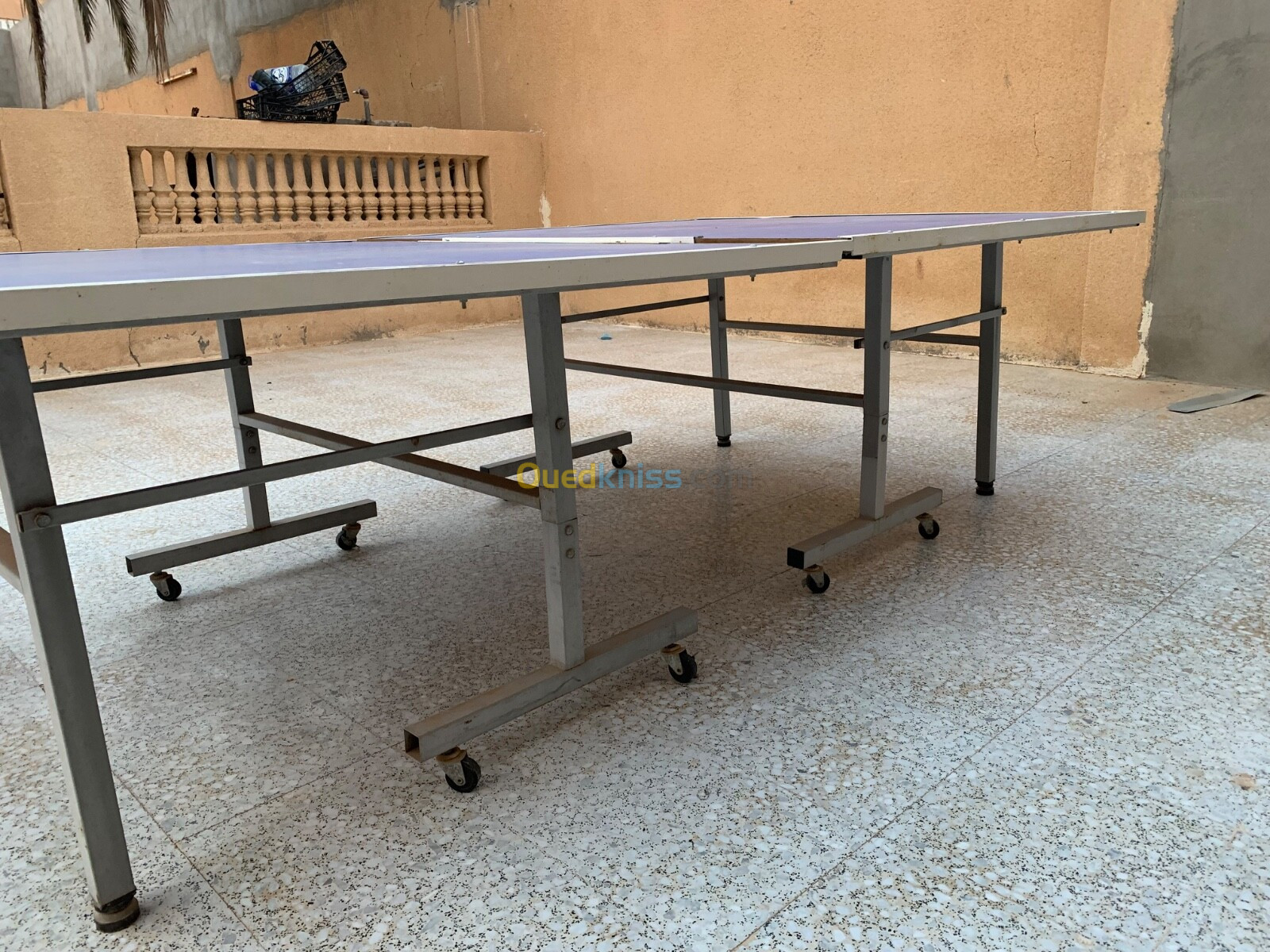 Ping pong table