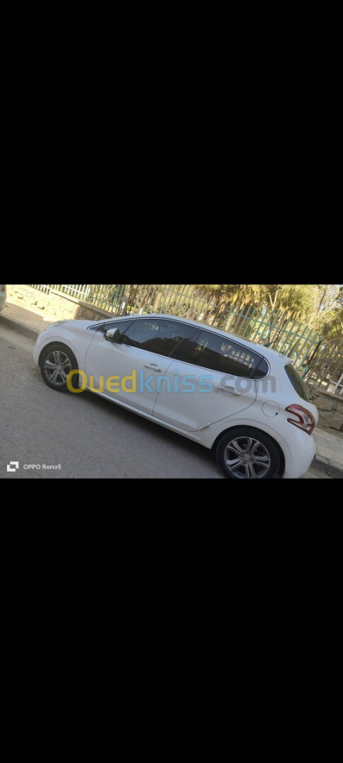 Peugeot 208 2013 Allure