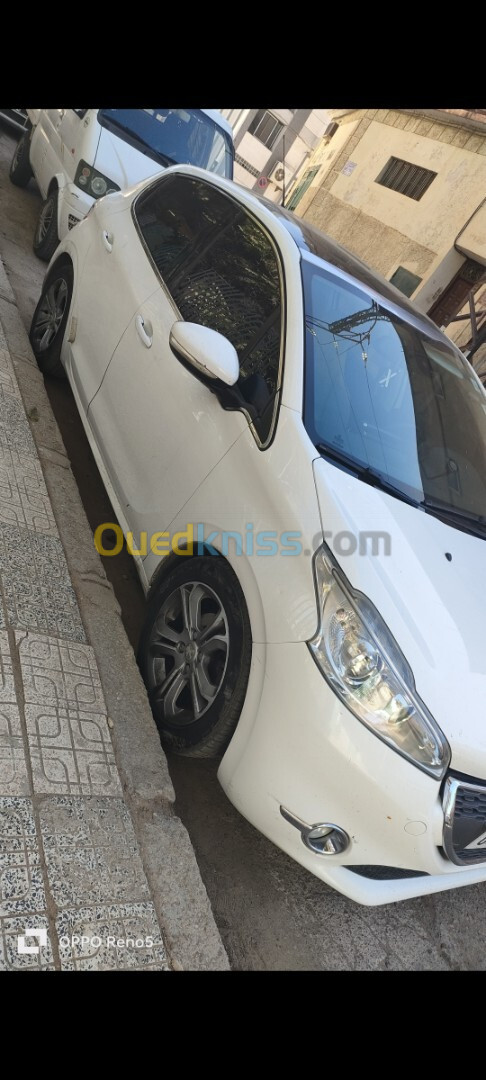 Peugeot 208 2013 Allure