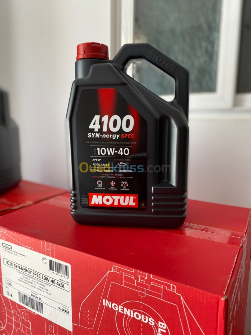 Huile moteur MOTUL