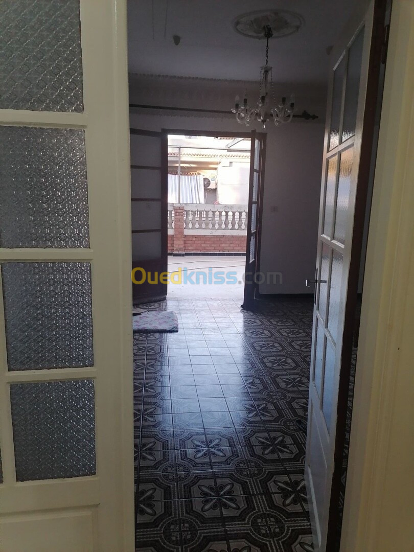 Vente Appartement F3 Alger Les eucalyptus