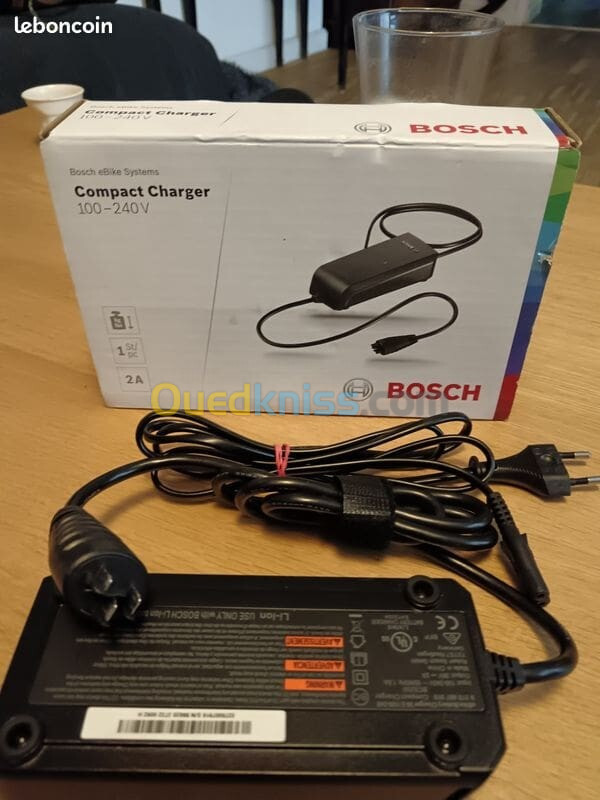 Chargeur Bosch pour vélos électriques 