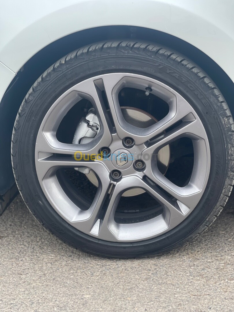 Renault Clio 4 2019 GT Line +