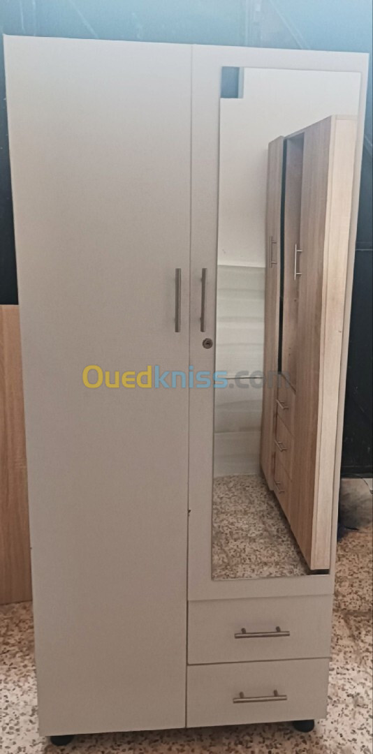 Armoire 2 port avec Miroir مافيها حتي بروبلام مرحبا بكم   (جديدة غير مستعملة)