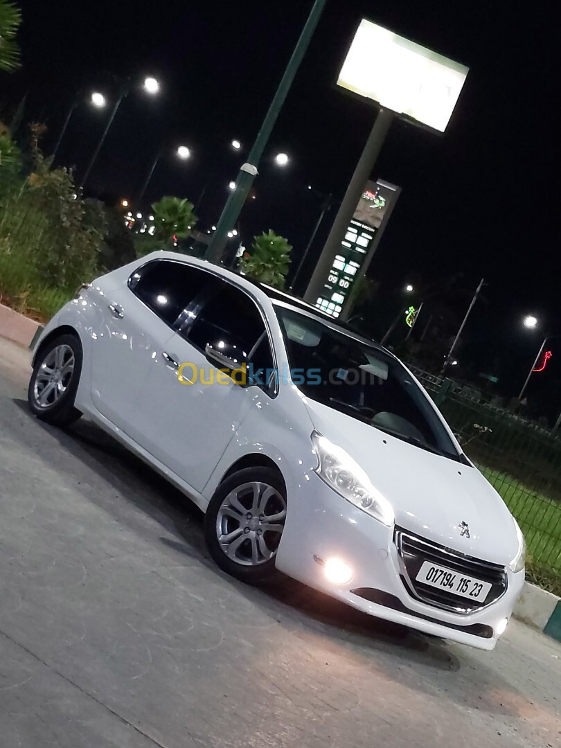 Peugeot 208 2015 Allure