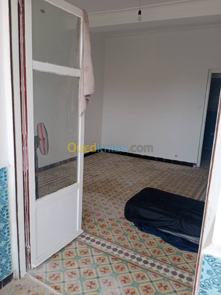 Location Appartement F3 Alger Bouzareah