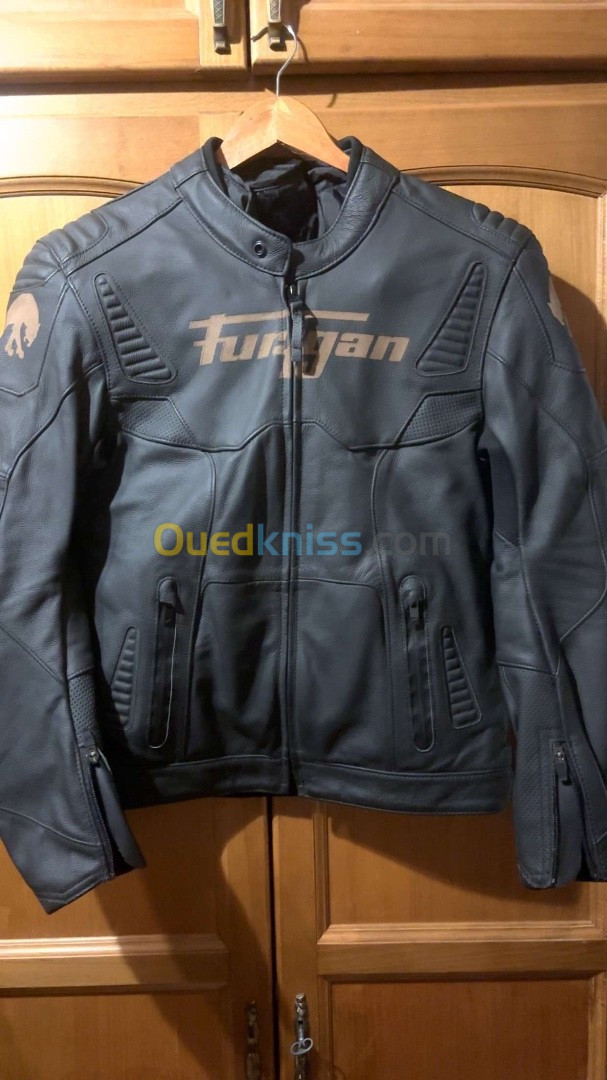 Veste moto en cuir furygan