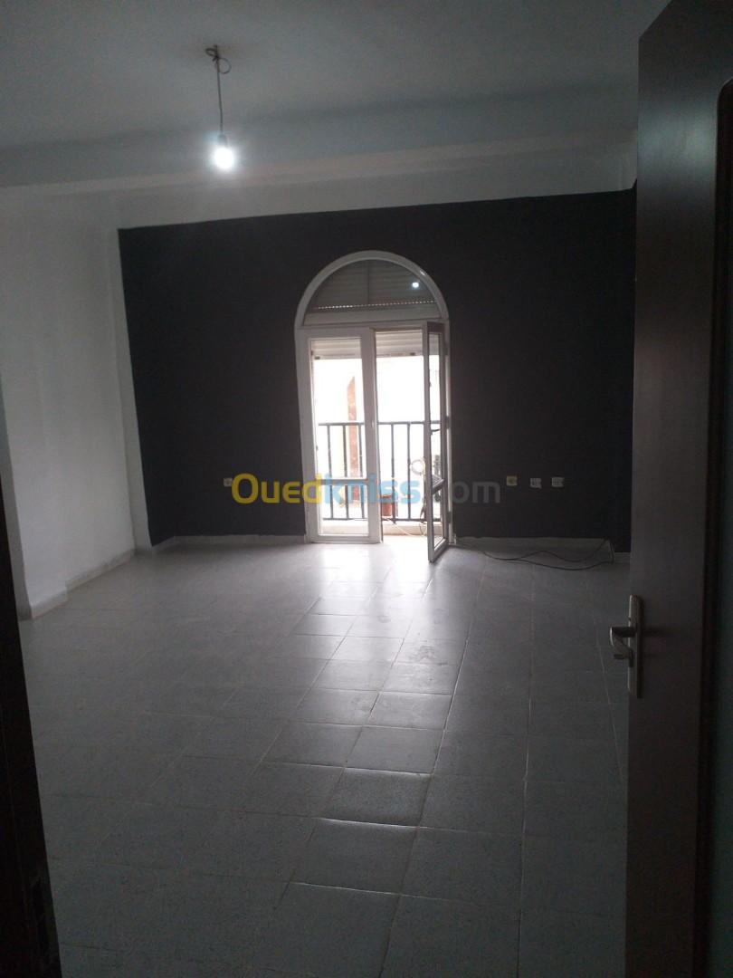 Location Appartement F3 Tipaza Kolea