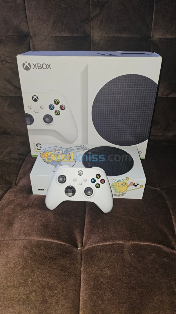 Xbox series s  peu utilisé 