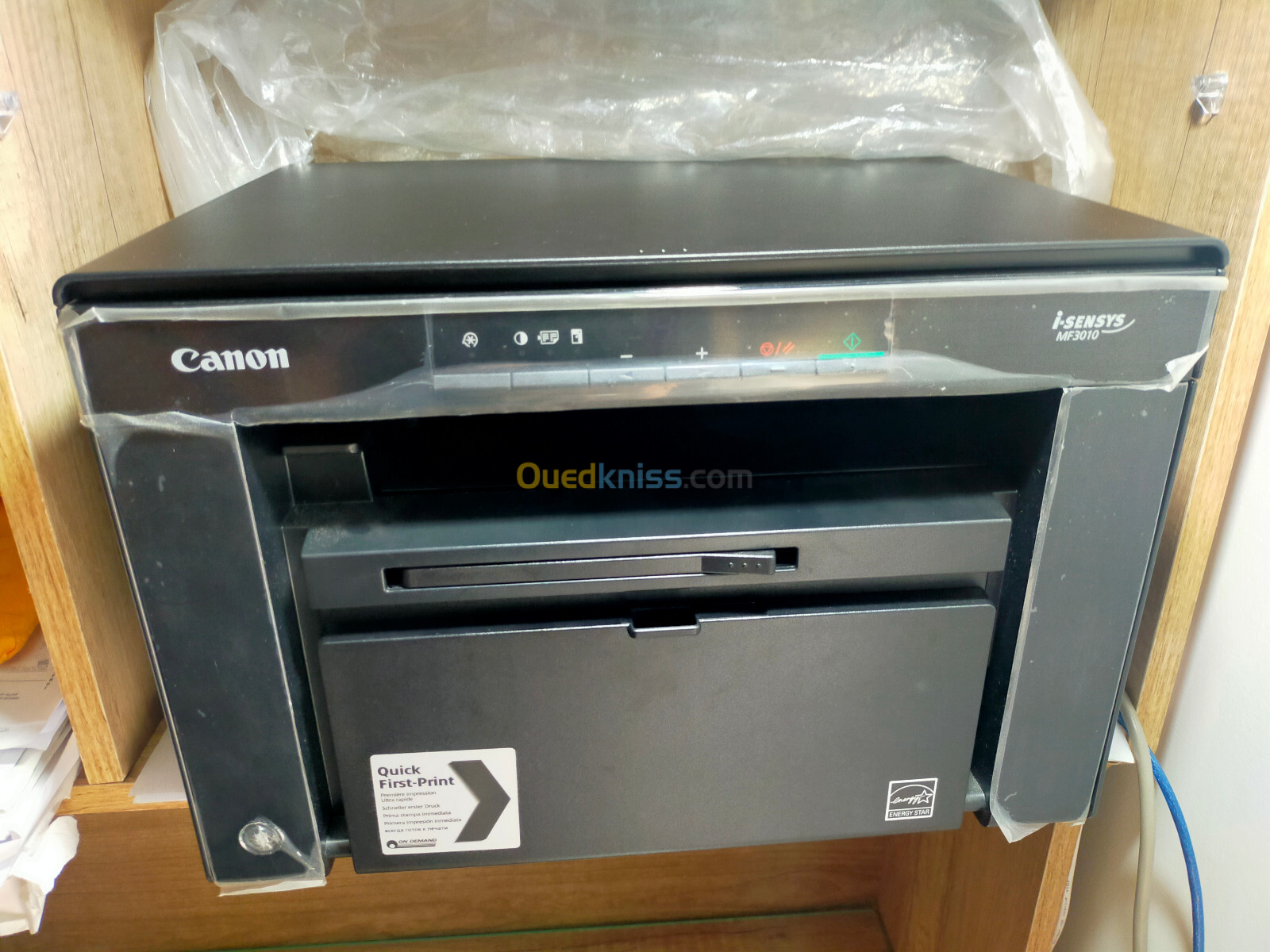 Particulier vend  imprimante  canon MF 3010 très peu utilisée