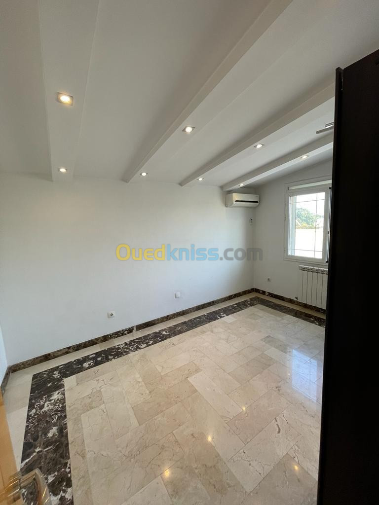 Location Appartement F4 Alger Bir mourad rais