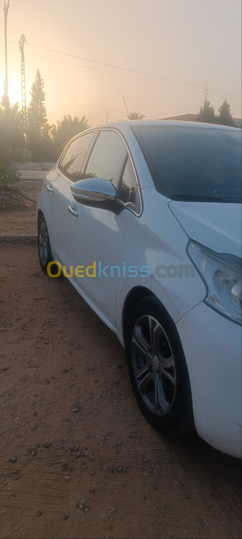 Peugeot 208 2013 Allure