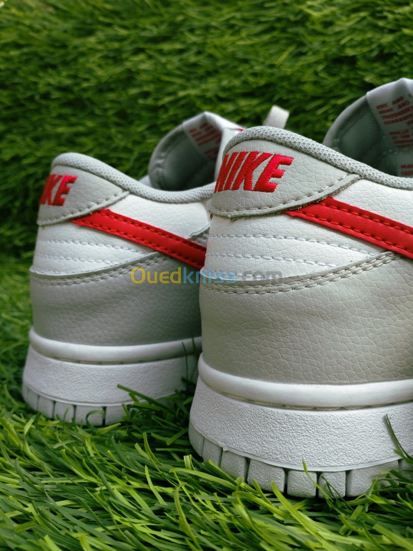 Nike Dunk Low GS white grey red