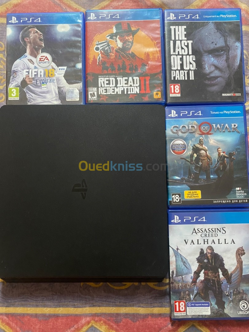 Ps4 1tb slim + cd choix dyalek men teswira ;) ( tres bonne etat)