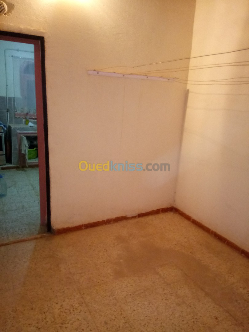 Echange Appartement F03 Ghardaia Zelfana