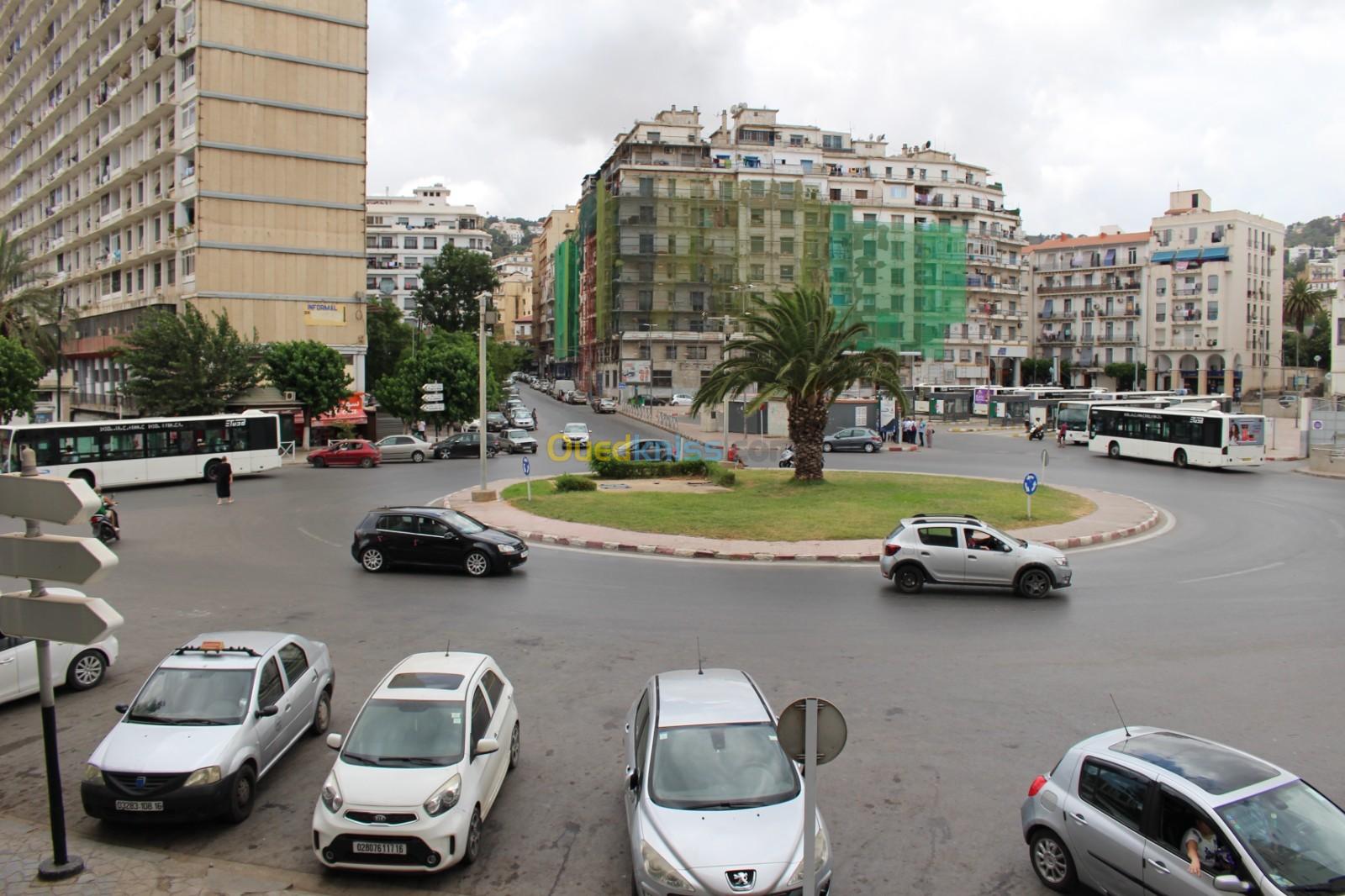 Location salles de classe entièrement équipé 