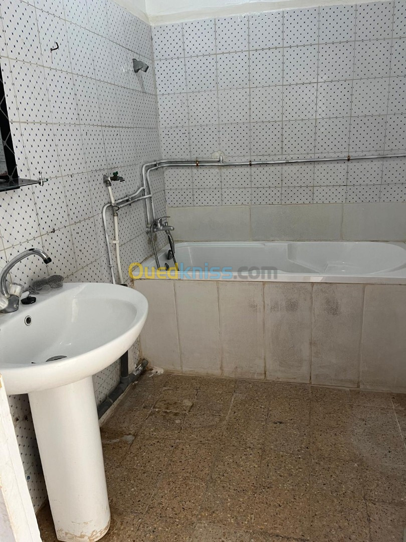 Location Appartement F3 Alger Bab ezzouar