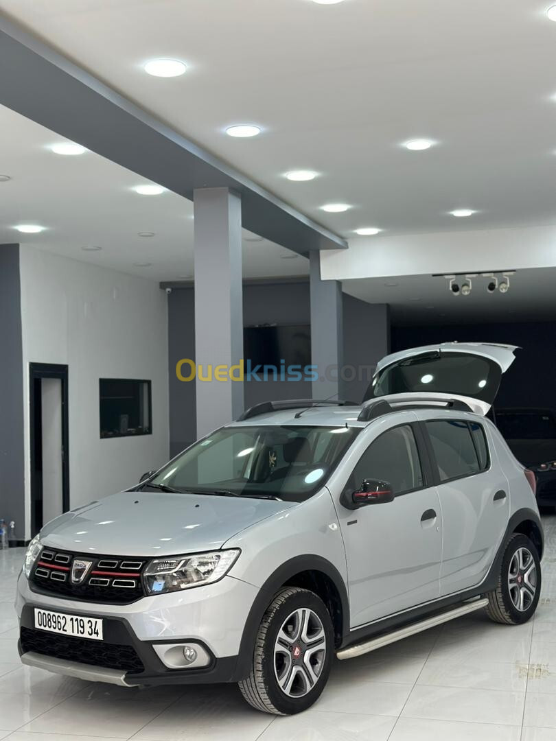 Dacia Sandero 2019 Tech road