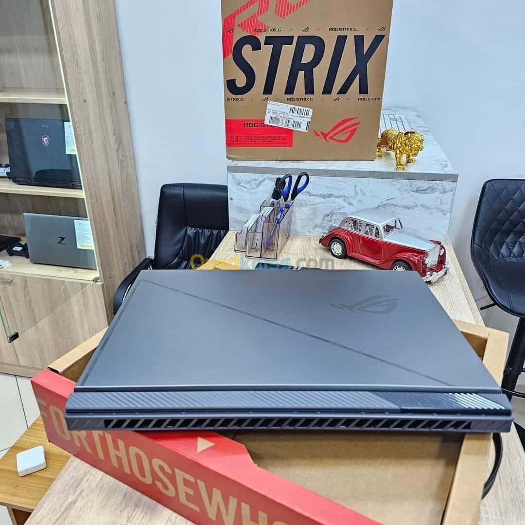 ASUS ROG STRIX G18 i9 13980HX & RTX 4070 32GB/1TB 