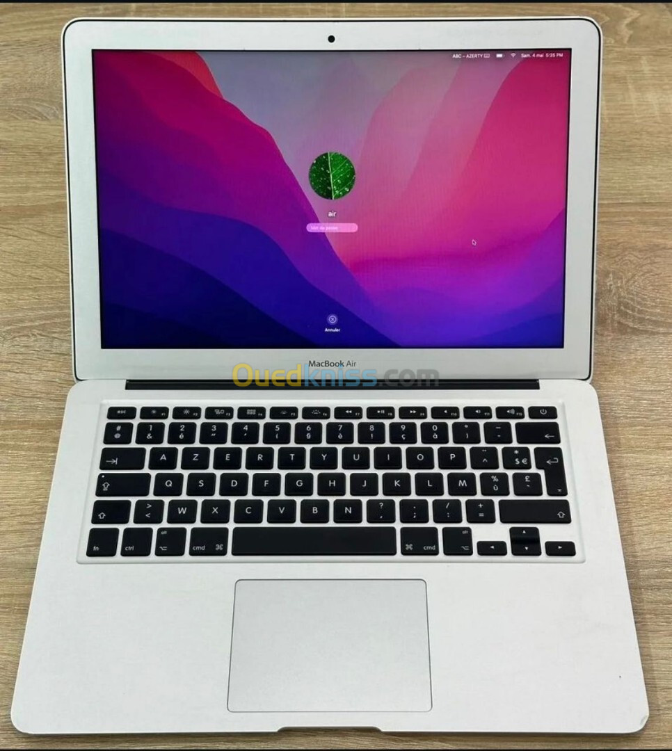 MacBook air2017 i5 8gb 128ssd cycle204