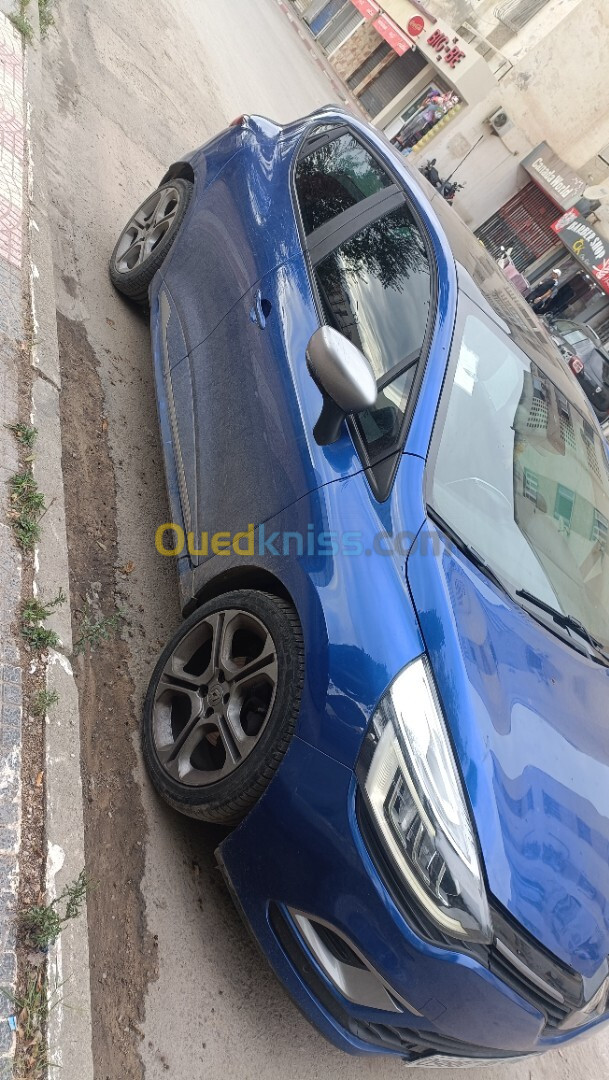 Renault Clio 4 2018 GT Line +