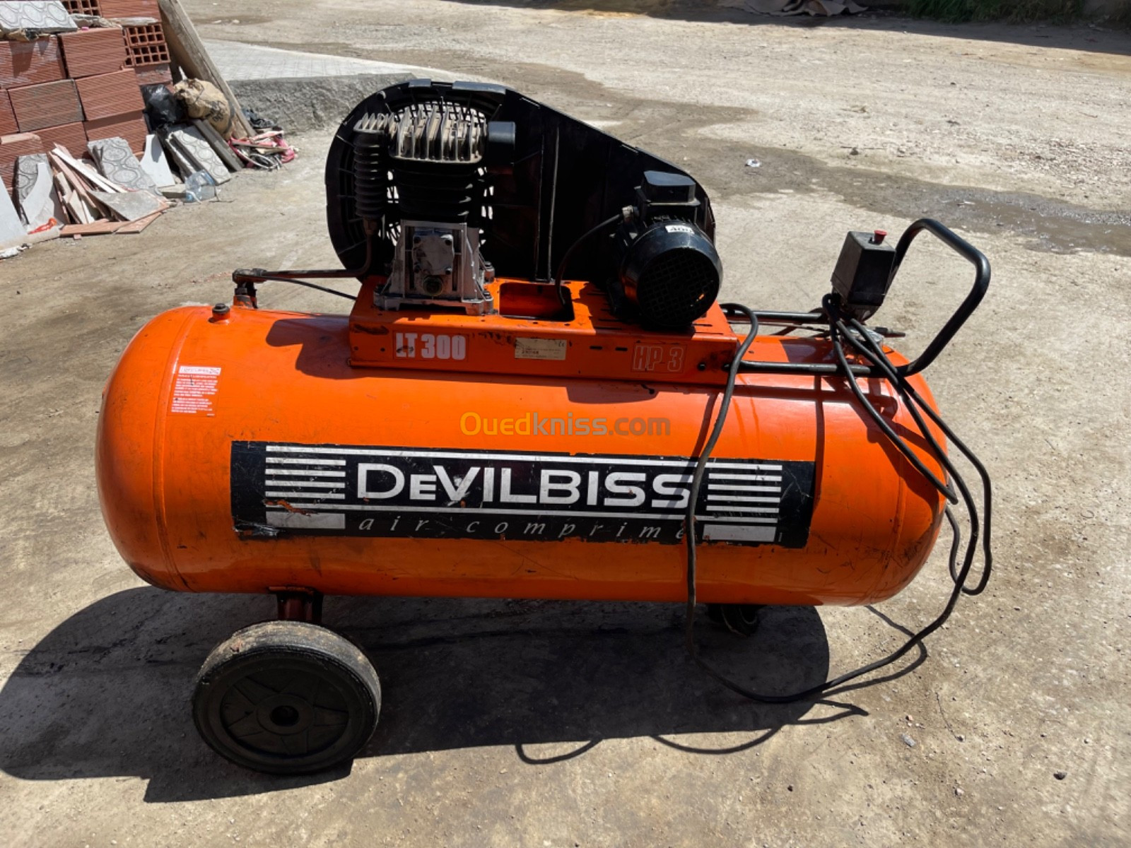 Compresseur 300 litre /3 hp