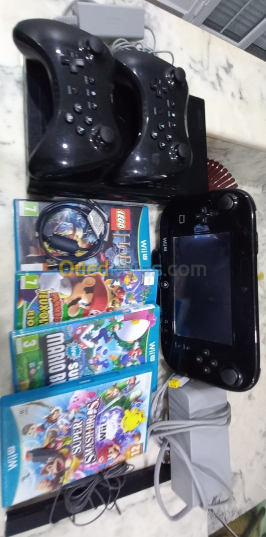 Nintendo WII U Très bon état.