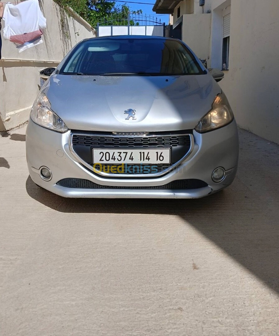 Peugeot 208 2014 Allure