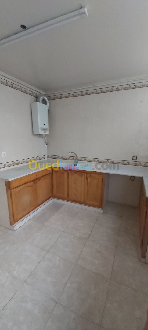 Location Appartement F4 Constantine Constantine