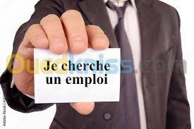 Je cherche un travail comme un réceptionniste 