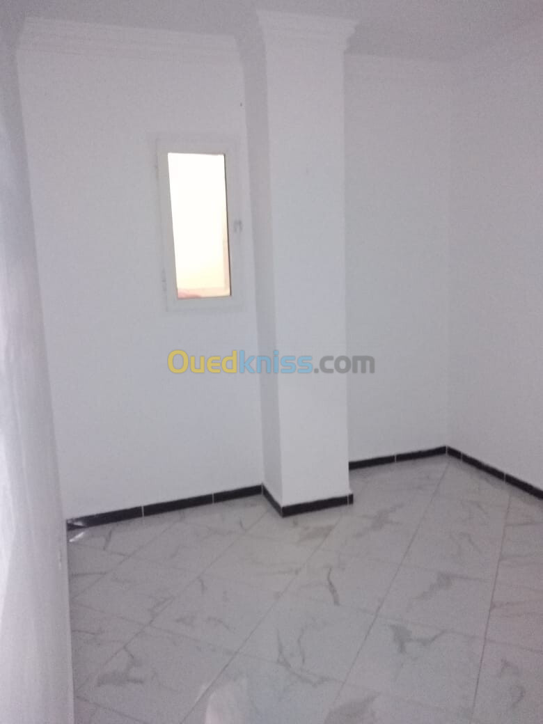 Vente Appartement F03 Tipaza Douaouda