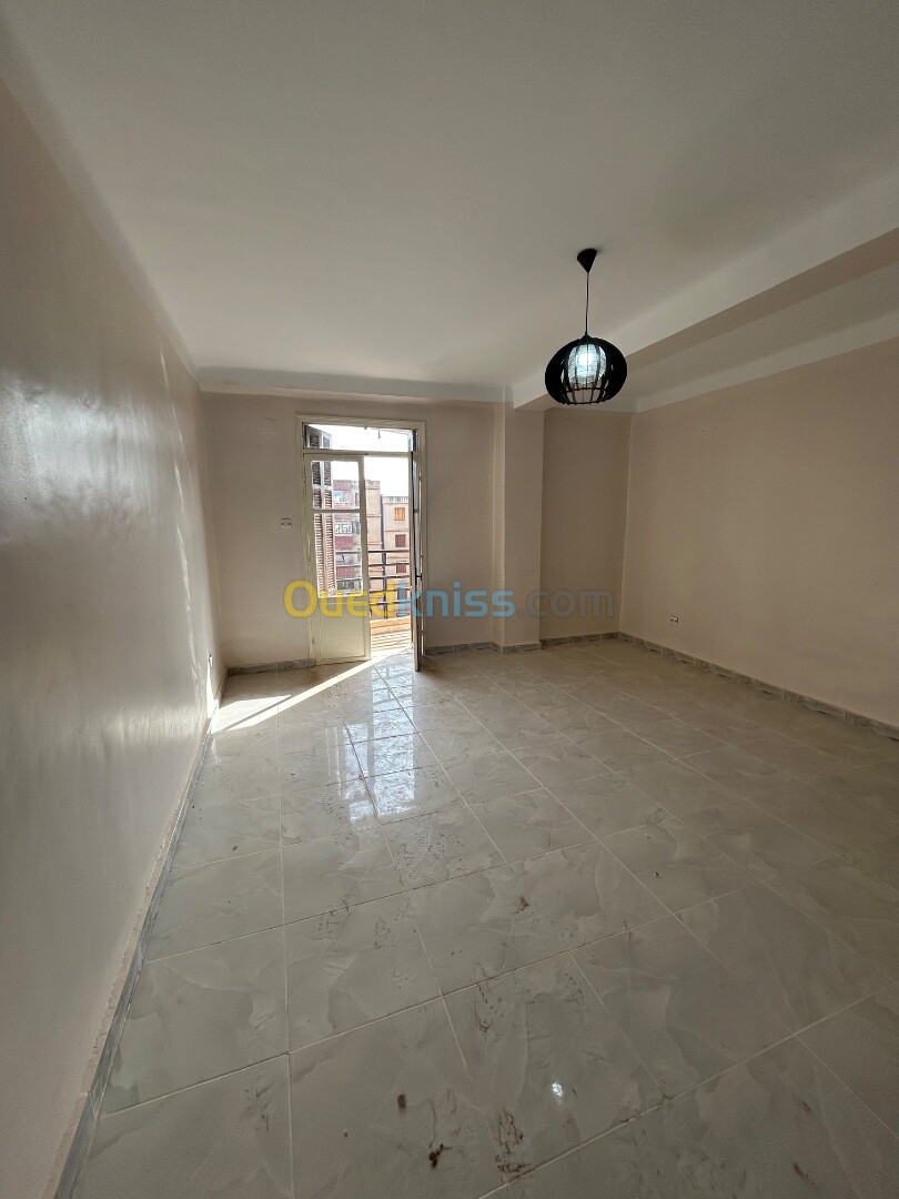 Vente Appartement F3 Boumerdès Corso