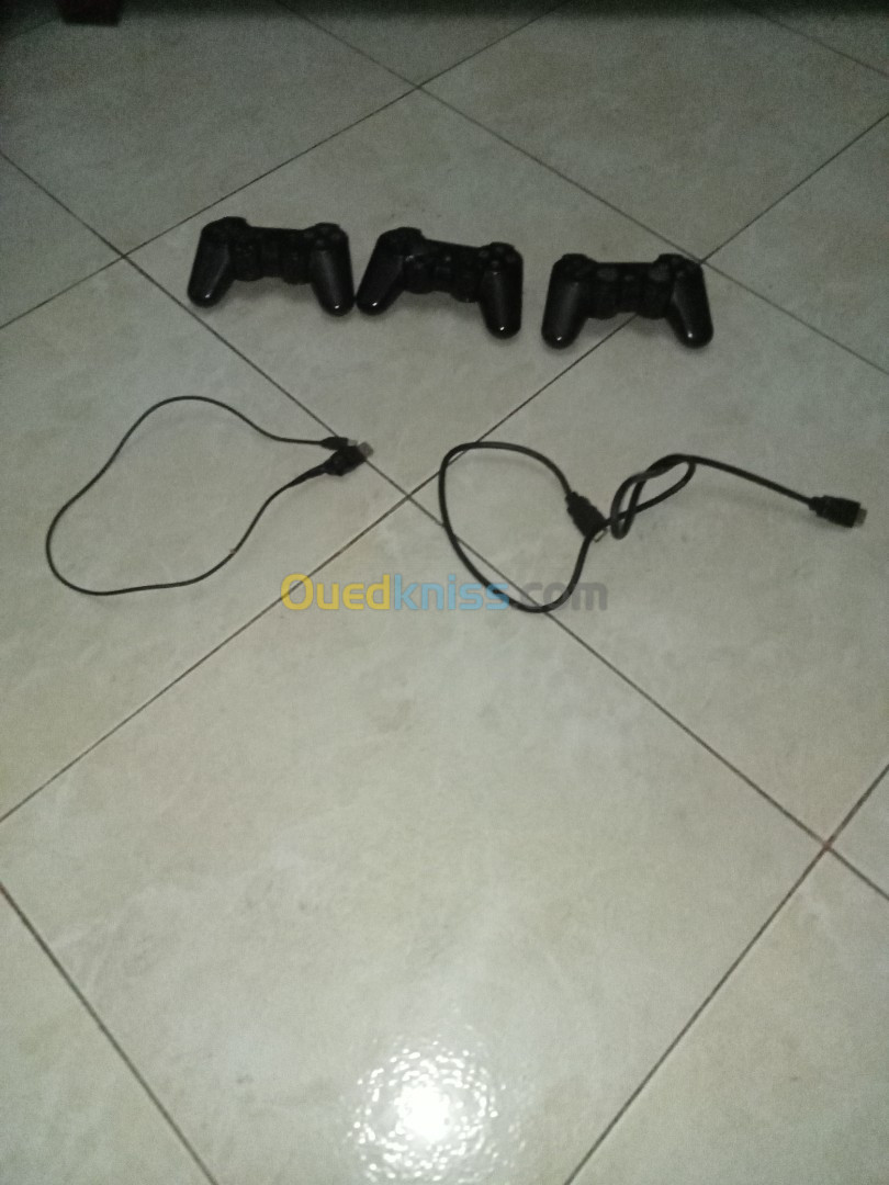 Ps3 ultra slim n9ya bzaf nbi3 20 WLA tbrzli b ps4 wnzidlk 