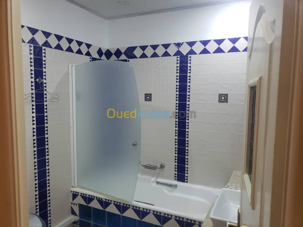 Location Appartement F4 Alger Hydra