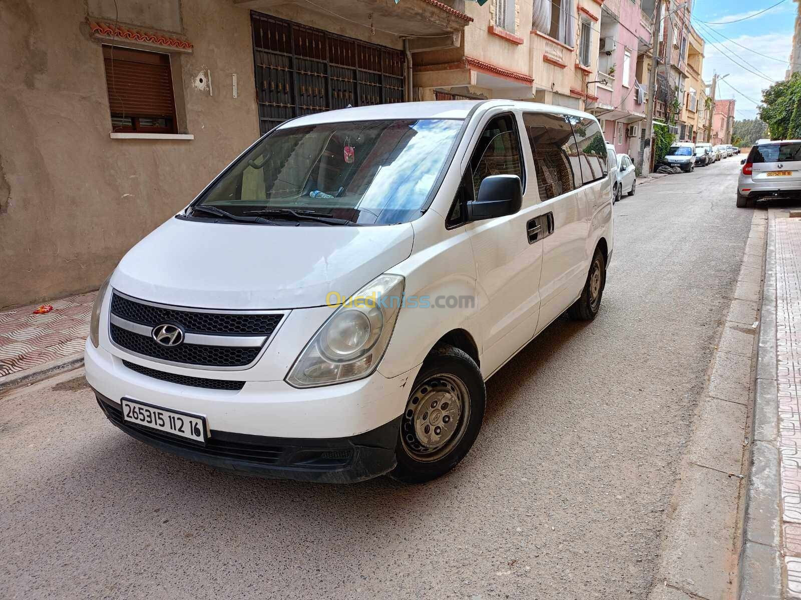 Hyundai H1 2012 Vitré 9 places