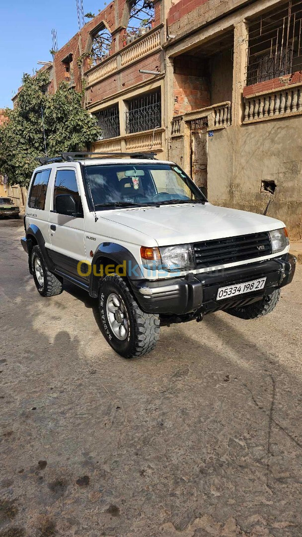 Mitsubishi Pajero Court 1998 Pajero Court