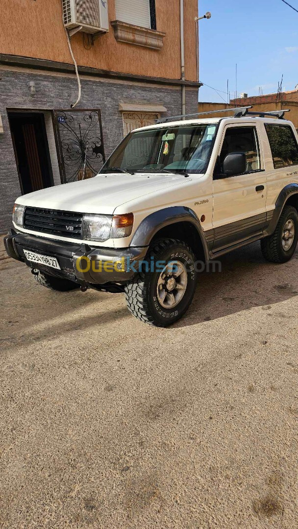 Mitsubishi Pajero Court 1998 Pajero Court