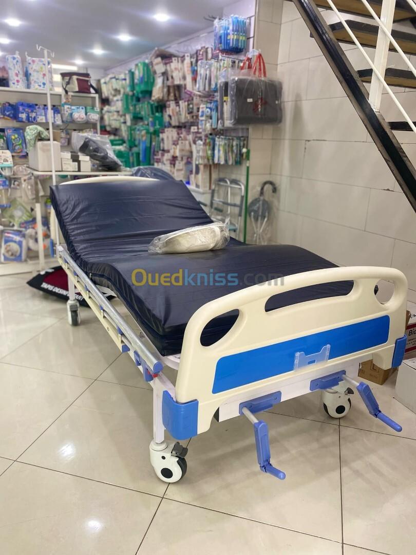 LIT  d'hospitalisation 3 positon avec matelas et bassin de lit Gratuit 