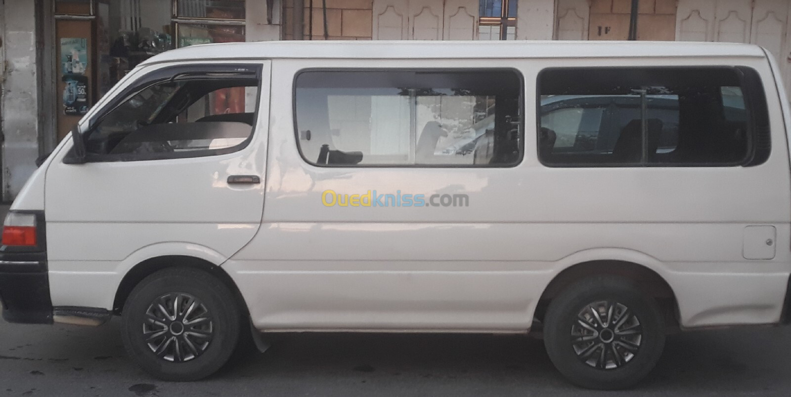 Toyota Hiace 2003