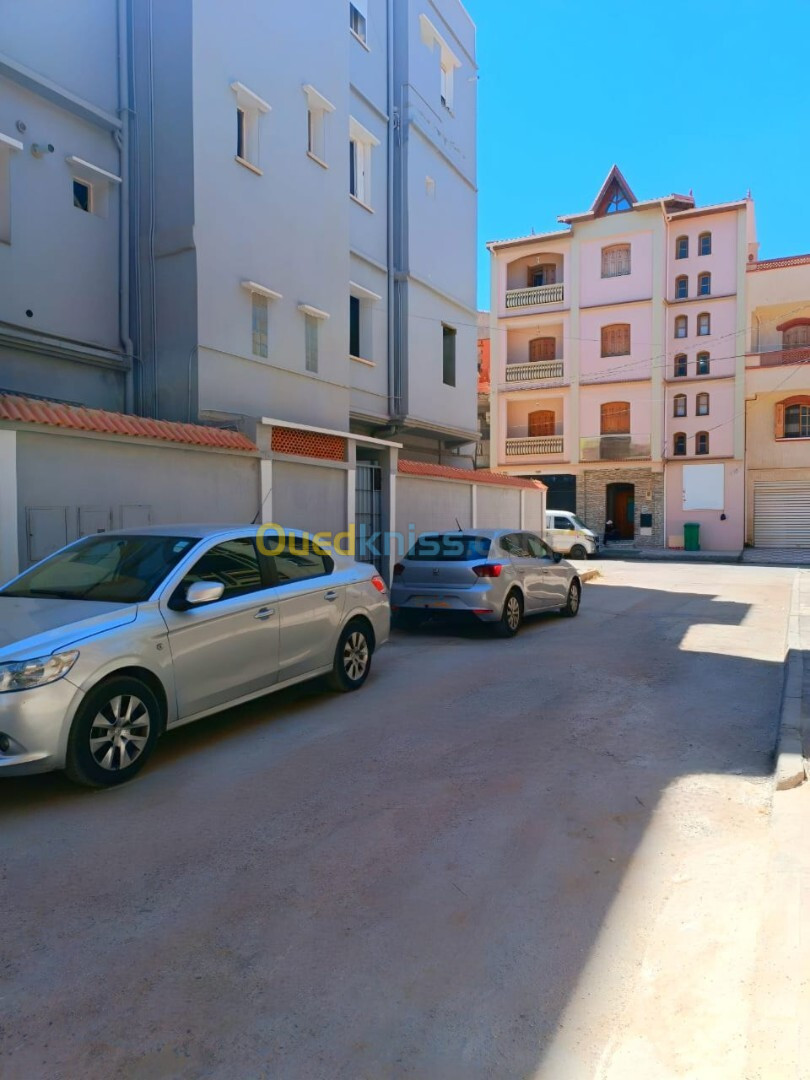 Vente Appartement F4 Alger Bordj el bahri