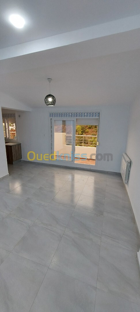 Location Appartement F3 Tipaza Cherchell