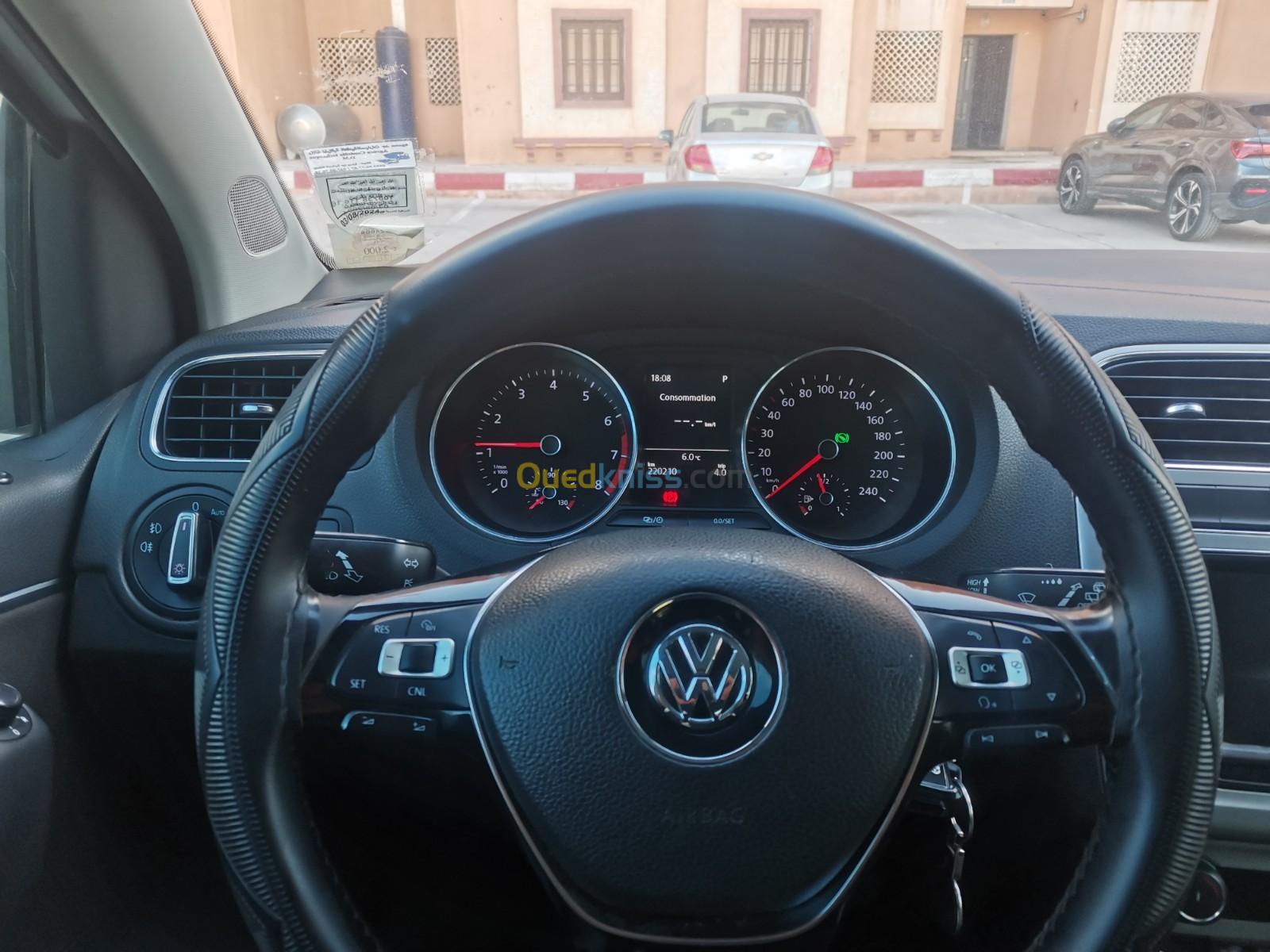 Volkswagen Polo 2016 لاكارة بليس