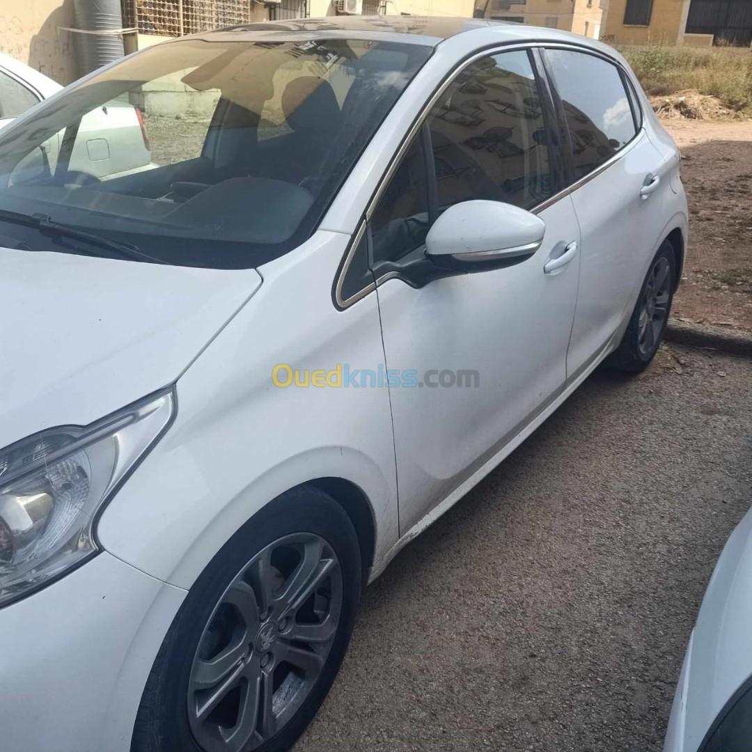 Peugeot 208 2014 Allure