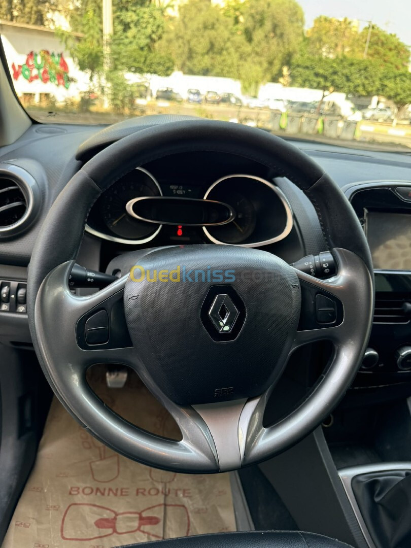 Renault Clio 4 2015 Limited 2