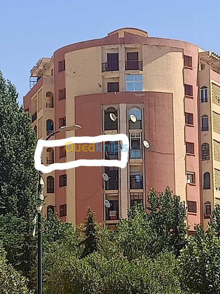 Vente Appartement Tiaret Tiaret