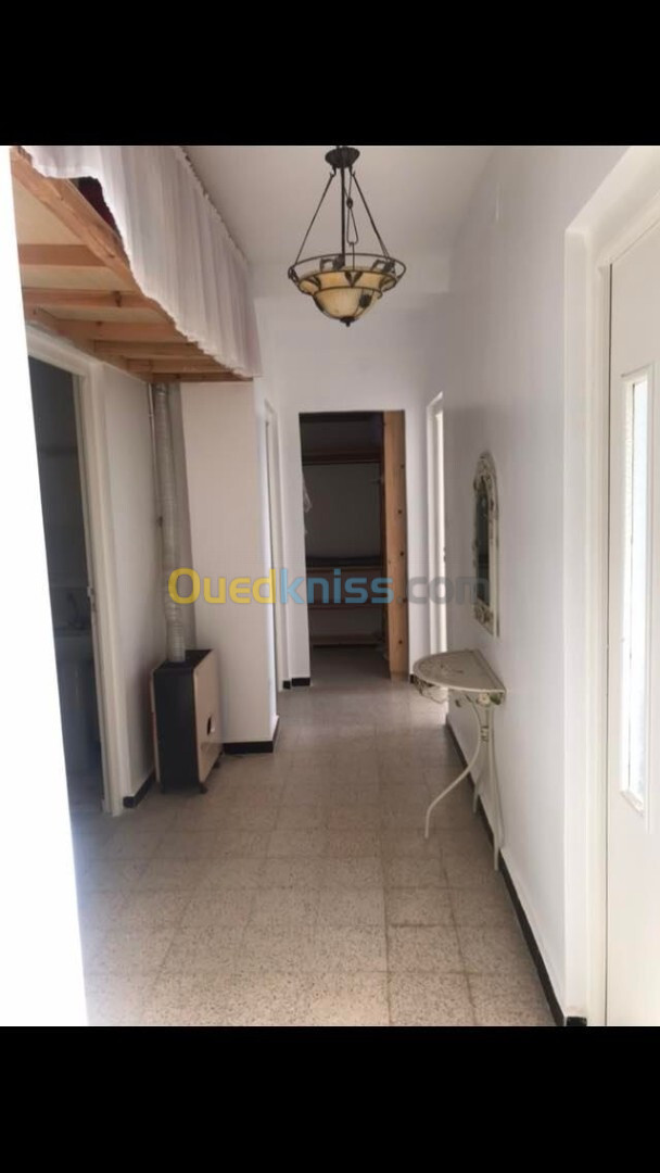 Location vacances Appartement F3 Mostaganem Mostaganem